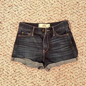Hollister High waisted shorts